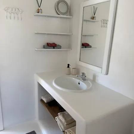 Aviola Mykonos Вилла Фтелия