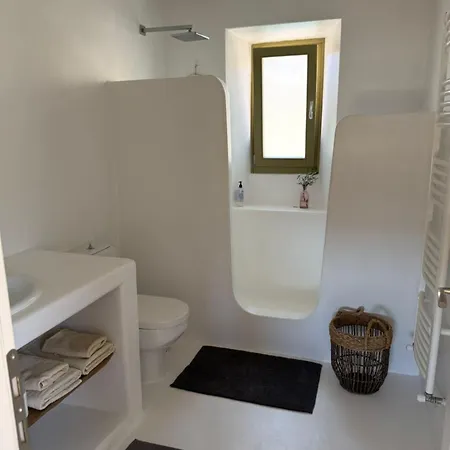 Aviola Mykonos Вилла Фтелия