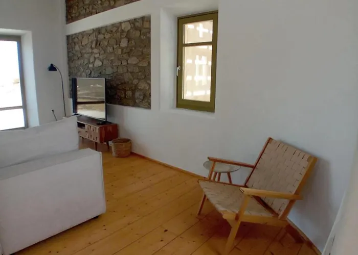 Aviola Mykonos * 法蒂亚