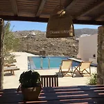 Aviola Mykonos * פטליה