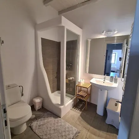 Aviola Mykonos