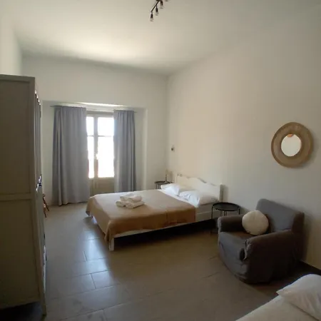 Aviola Mykonos